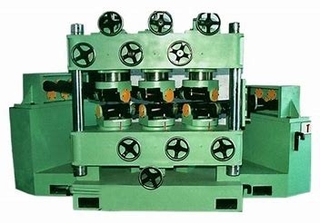 Eixo automático do metal de CNAS IAF que endireita a máquina
